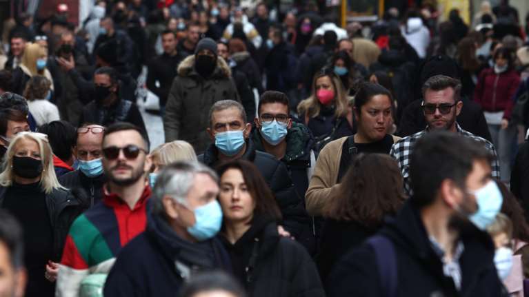 Σαρώνει η Όμικρον στα λύματα: Εκτόξευση του ιικού φορτίου σε όλη τη χώρα [Αναλυτικός πίνακας]