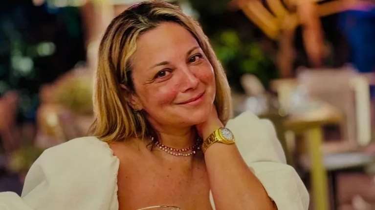 Το πανεύκολο χτένισμα της Νάνσυς Ζαμπέτογλου είναι τέλεια λύση για τις ζεστές μέρες του καλοκαιριού