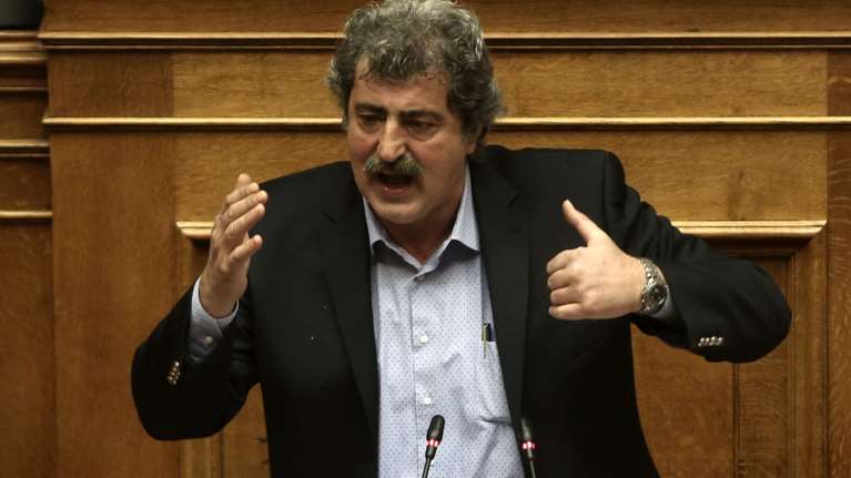 Απίστευτος Πολάκης: Μήνυμα στήριξης στον Γαβρόγλου για τη σεξιστική επίθεση στην Κεραμέως