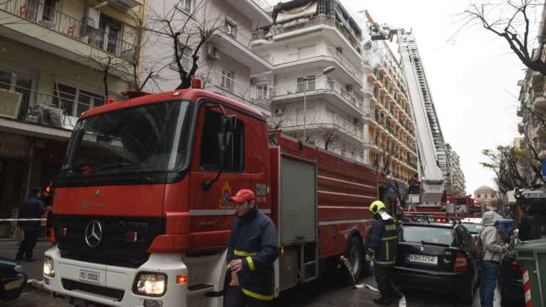 Τραγωδία στη Θεσσαλονίκη: Νεκρή ηλικιωμένη από φωτιά σε διαμέρισμα
