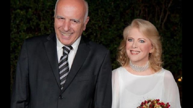 Έλενα Ακρίτα - Γιώργος Κυρίτσης: Αδημοσίευτη φωτογραφία από τον γάμο τους - Το λιτό νυφικό