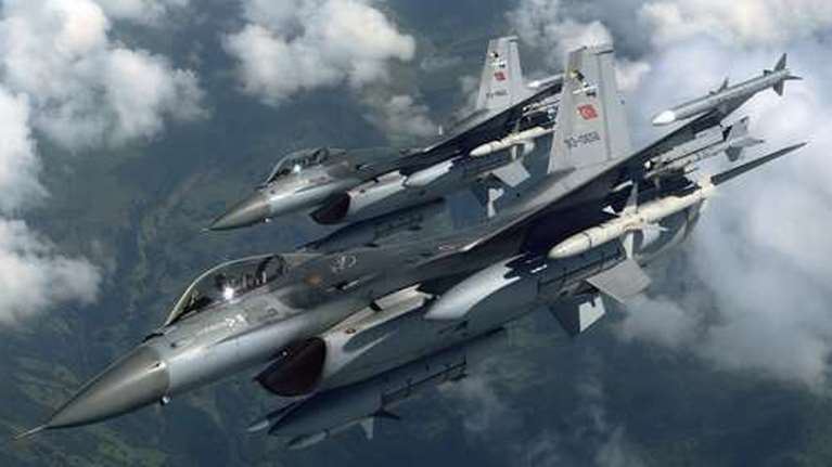 Νέες τουρκικές παραβιάσεις: Πτήσεις F-16 πάνω από Λειψούς και Αγαθονήσι