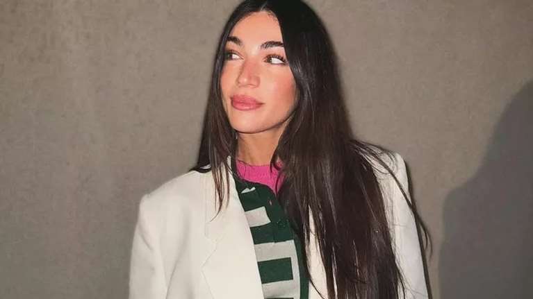 Ήβη Αδάμου: Βόλτα με την κόρη της Ανατολή στην Αλεξανδρούπολη