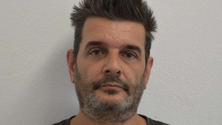 ΕΛΑΣ: Αυτός είναι ο 49χρονος παιδόφιλος που συνελήφθη στην Αθήνα [Εικόνες]