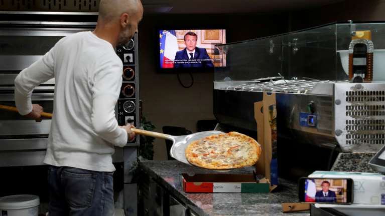 Ύφεση  λόγω κορονοϊού: Η γαλλική οικονομία αναμένεται να συρρικνωθεί κατά 8% φέτος