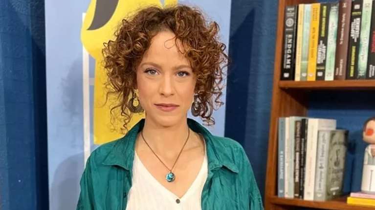 Έλλη Τρίγγου: Εμφανίστηκε με το παντελόνι που θα φορέσουμε όλες την άνοιξη