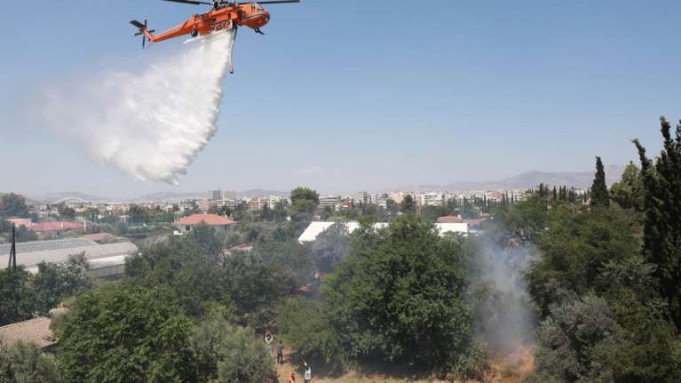 Πυρκαγιά σε δασική έκταση στους Κοκκινάδες Αργολίδας: Μεγάλη επιχέιρηση της Πυροσβεστικής