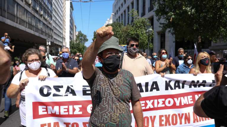 Η Διδασκαλική Ομοσπονδία (ΔΟΕ) σαμποτάρει την αξιολόγηση με σκονάκι- Το κόλπο με τις βαθμολογίες