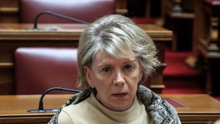 Αρση ασυλίας για την Ακρίτα: Είχε εμπλέξει τον Γιώργο Γεραπετρίτη στην υπόθεση της 12χρονης από τον Κολωνό