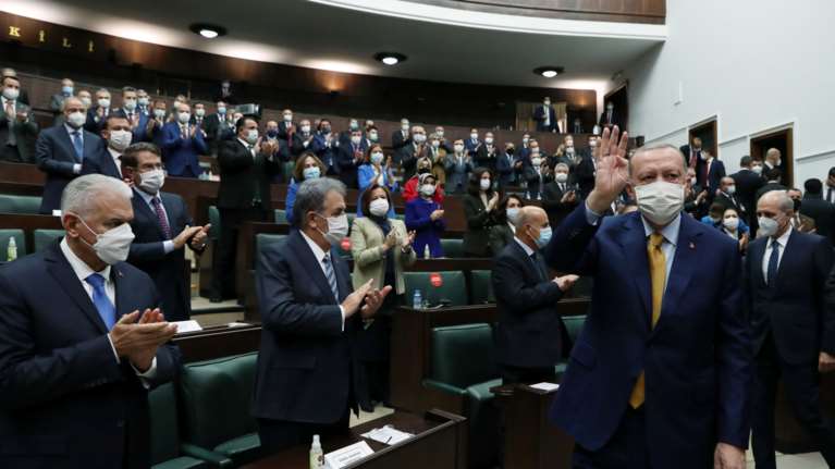 Hurriyet: &quot;Το 2021 αποκατάσταση δεσμών με Ελλάδα, ΕΕ, ΗΠΑ - Σαφές μήνυμα ο περιορισμός του Oruc Reis&quot;