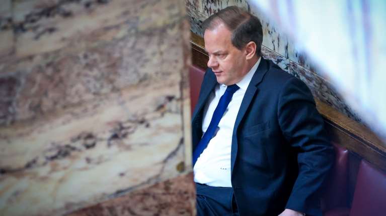 Τέμπη: Πρόταση για Προανακριτική που θα παραπέμπει για κακούργημα τον Κώστα Καραμανλή ετοιμάζει το ΠΑΣΟΚ