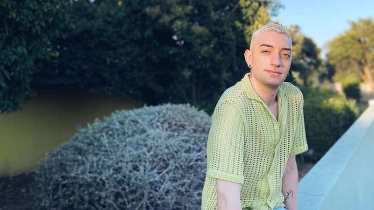 Ομοφοβική επίθεση καταγγέλλει ο Γιάννης Κατινάκης: &quot;Πιο πολύ από όλα με σόκαρε ... &quot;