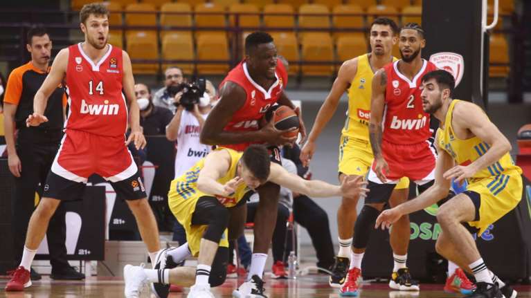 Ολυμπιακός-Άλμπα Βερολίνου 87-83: Ίδρωσε να το κλειδώσει…