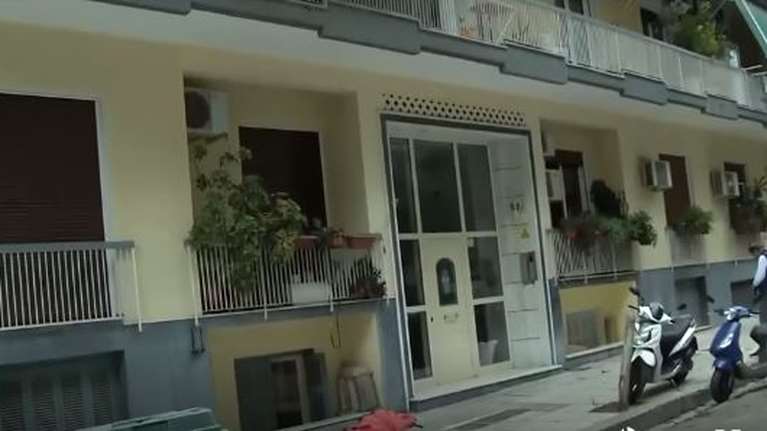 Καλλιθέα: Για απόπειρα ανθρωποκτονίας κατηγορείται η σύντροφος του άνδρα που βρέθηκε μαχαιρωμένος