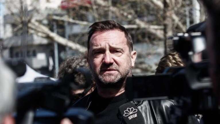 Τέμπη: &quot;Θα κάνουμε αυτό που επιτάσσει η μνήμη των παιδιών μας&quot; – Ο Νίκος Πλακιάς απαντά για το επεισόδιο με τον Αγοραστό