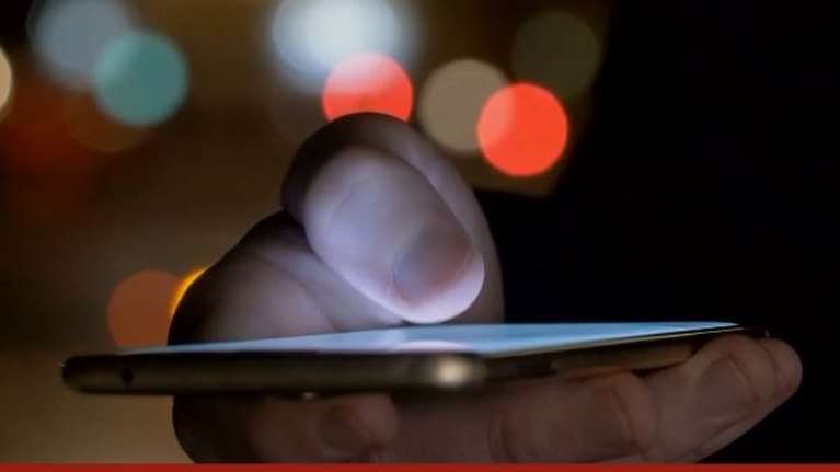 Η γνωριμία στο facebook κατέληξε σε revenge porn: Την απειλούσε με δημοσίευση φωτογραφιών αν δεν συνευρεθούν