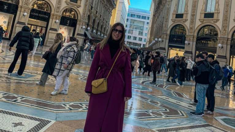 Εξαλλη δημοσιογράφος του Mega: Πώς την έκλεψαν στο δωμάτιο του ξενοδοχείου της στην Ιταλία – Η οργισμένη ανάρτηση