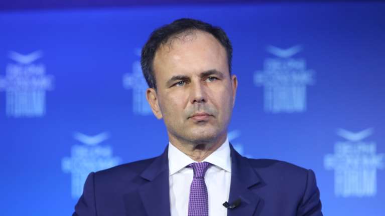 Τα κόλπα των πολυεθνικών για να αυξάνουν τις τιμές: Το βίντεο του οικονομικού συμβούλου του Μητσοτάκη, Αλεξ Πατέλη