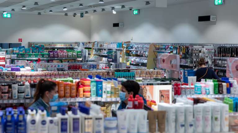 Το νέο σύστημα Air Purification της Signify απολυμαίνει αποτελεσματικά τον αέρα