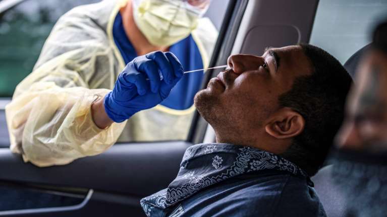 ΠΟΥ: Ρεκόρ κρουσμάτων μόλυνσης σε 24 ώρες σε όλο τον κόσμο