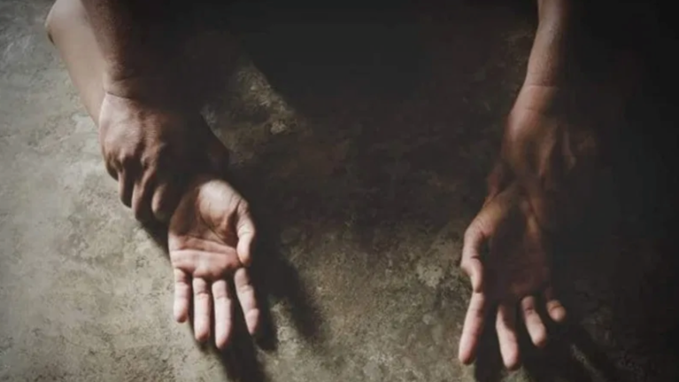 Πετράλωνα: &quot;Αν βίαζα τα παιδιά μου δε θα το παραδεχόμουν, θα αυτοκτονούσα&quot;, λέει ο πατέρας των παιδιών