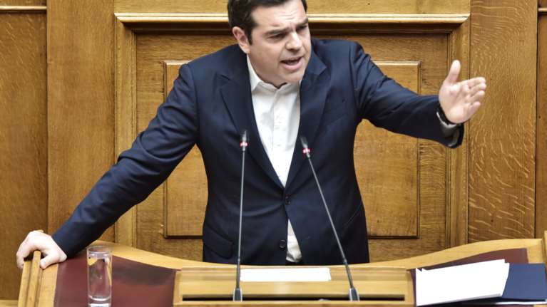 Επίθεση Τσίπρα στην κυβέρνηση για την τηλεκατάρτιση: Ποιος έχει την ευθύνη για τη μεγάλη αυτή κομπίνα;