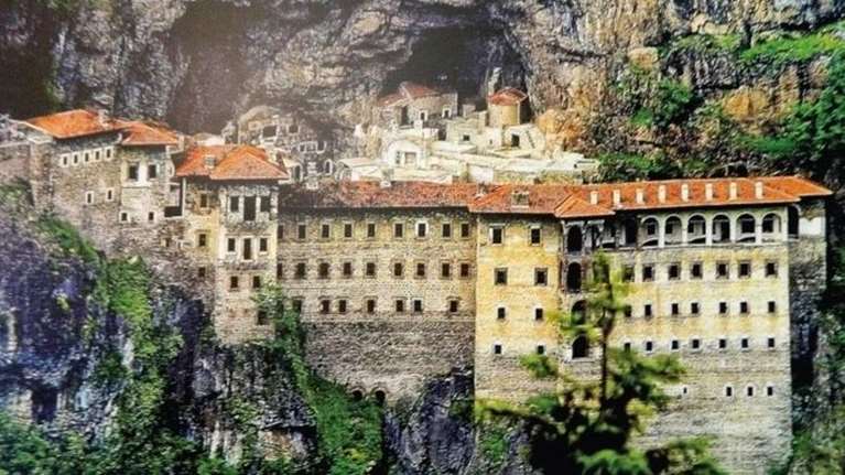 Nordic Monitor: Τούρκοι πράκτορες παρακολουθούσαν Έλληνες προσκηνητές στην Παναγία Σουμελά στην Τραπεζούντα