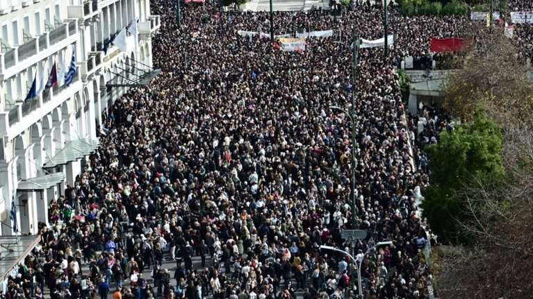Σύλληψη 50χρονου για προτροπή σε βία στις συγκεντρώσεις για τα Τέμπη - Οι επίμαχες αναρτήσεις του
