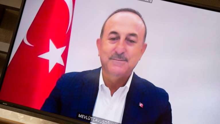 Αφγανιστάν: Ολος ο κόσμος αγωνιά για τους Ταλιμπάν, η Αγκυρα όμως βλέπει &quot;θετικά μηνύματα&quot;