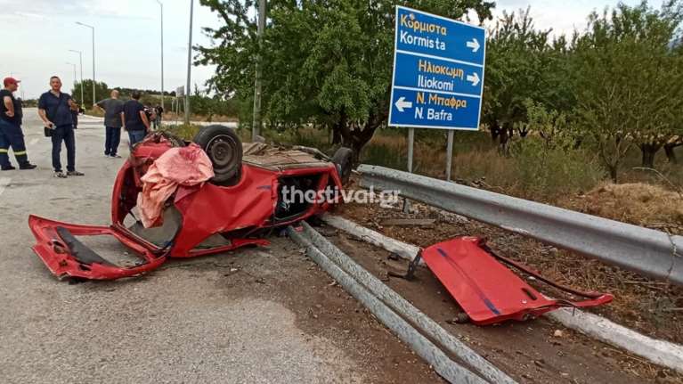 Τραγωδία στις Σέρρες: Τρεις νεκροί και τέσσερις τραυματίες σε τροχαίο [Εικόνες - Βίντεο]