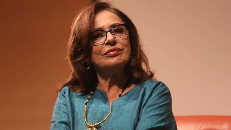 Με διπλό ρόλο στην τηλεόραση η Χάρις Αλεξίου την επόμενη τηλεοπτική σεζόν