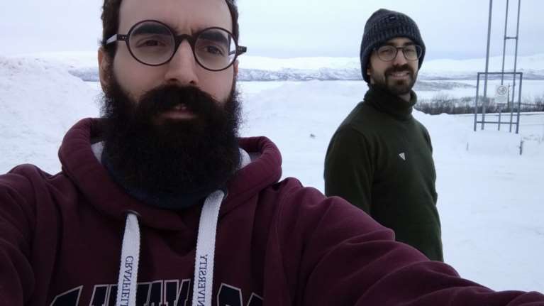 Δύο αδέλφια από τη Λάρισα περιγράφουν την πραγματική καραντίνα σε Αρκτική και Ανταρκτική