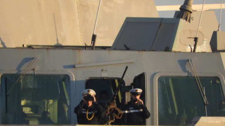 Μυρτώο Πέλαγος: Συνεκπαίδευση ελληνικών και γαλλικών φρεγατών με πυρά επιφανείας [Εντυπωσιακό βίντεο[