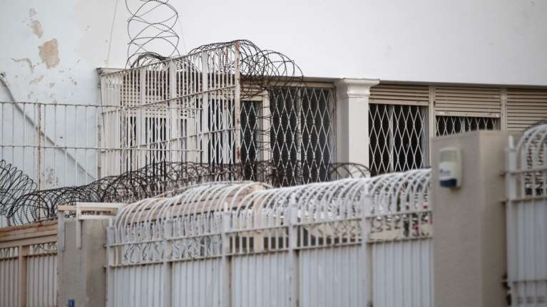 Συναγερμός στις φυλακές Κορυδαλλού: Κρατούμενος ανέβηκε στην ταράτσα - Άγνωστο αν ήθελε να αυτοκτονήσει ή να αποδράσει