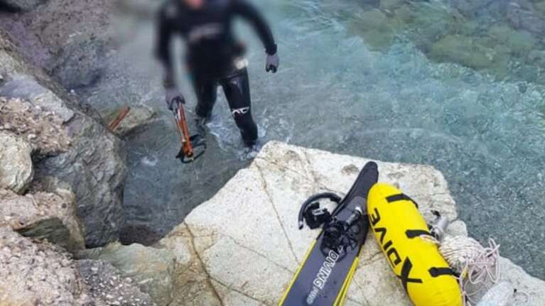 Ηράκλειο Κρήτης: Βγήκε για ψαροντούφεκο και έφαγε &quot;καμπάνα&quot; - Πρώτο πρόστιμο σε ψαρά