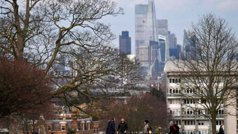 Συναγερμός στη Βρετανία: Αρνητικό ρεκόρ θανάτων από κορονοϊό με 1.564 νεκρούς σε 24 ώρες