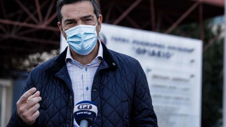 Έκκληση Τσίπρα σε Μητσοτάκη: Να σταματήσει την επικοινωνιακή διαχείριση της πανδημίας