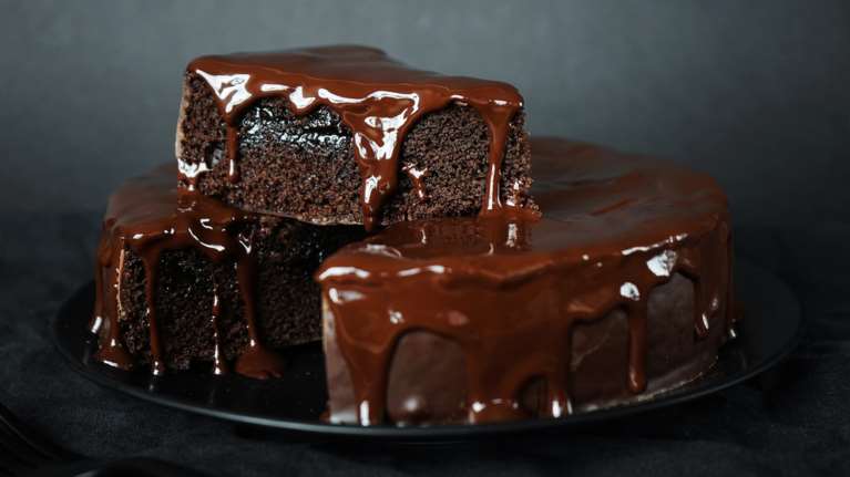 Νηστίσιμο κέικ σοκολάτας με 5 μόνο υλικά - Αφράτο και ζουμερό