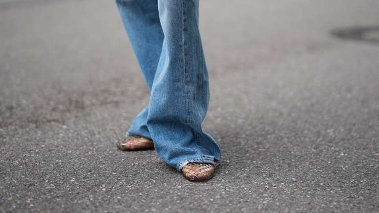 Jelly Shoes: Τα παπούτσια που θα κάνουν level up τα καλοκαιρινά σου looks