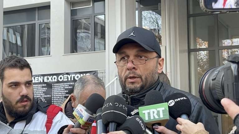 "Να χωθούν μέσα όσοι συγκάλυψαν τα Τέμπη", λένε οι συγγενείς θυμάτων - Γιατί ευχαρίστησαν τους αγρότες