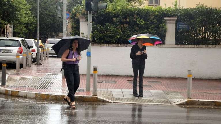 Καιρός: Συννεφιά σήμερα αλλά στους 31 βαθμούς ο υδράργυρος – Πού και πότε θα βρέξει