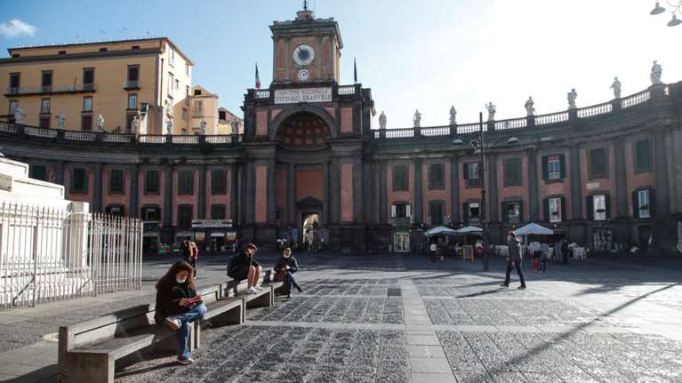 Ιταλία-κορονοϊός: 814 άνθρωποι έχασαν τη ζωή τους σε μια μέρα - Επεσε ο δείκτης μετάδοσης