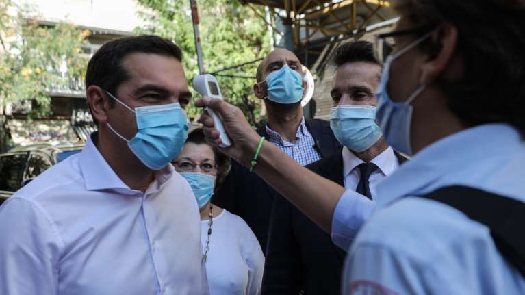 Επίσκεψη Τσίπρα στον Ευαγγελισμό: &quot;Η κυβέρνηση δείχνει εγκληματική αμέλεια στο ΕΣΥ&quot; [εικόνες - βίντεο]