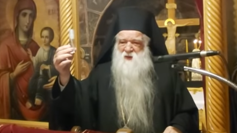 Νέο παραλήρημα Αμβρόσιου που αγνοεί τις συστάσεις για τον κορονοϊό: &quot;Εργαλείο του διαβόλου η μάσκα&quot;