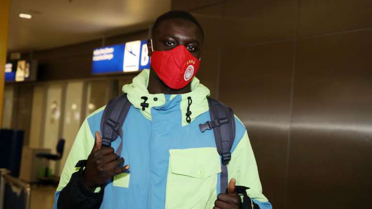 Ολυμπιακός: Στην Ελλάδα για να υπογράψει Αμπντουλάι Νταμπό