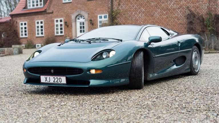 10 αυτοκίνητα με αναδιπλούμενα φώτα