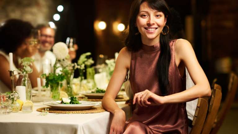 Είσαι καλεσμένη σε γάμο; Ξέρουμε πού να κάνεις το πιο τέλειο μακιγιάζ και μάλιστα εντελώς δωρεάν