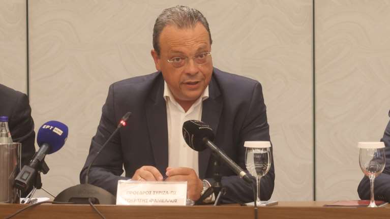 Στα αγροτικά μπλόκα της Θεσσαλίας και της Καρδίτσας το απόγευμα ο Σωκράτης Φάμελλος