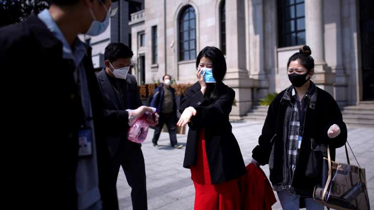 Κίνα: &quot;Έκρυψε&quot; 1.290 νεκρούς η Ουχάν -  Παραδέχεται λάθη, λανθασμένες αναφορές και παραλείψεις