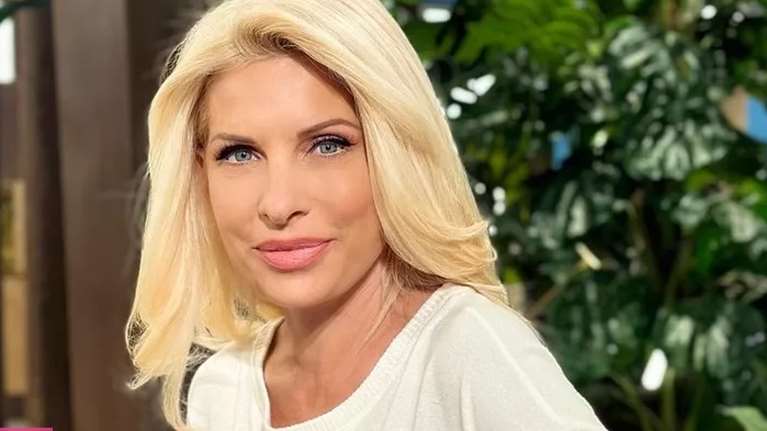 Αγνώριστες αλλά απόλυτα αληθινές: 15 Ελληνίδες celebrities δείχνουν περήφανα τα φυσικά μαλλιά τους